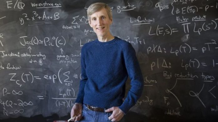 'Descobrir finalmente a solução para k=42 é muito gratificante; e, em certo sentido, confirma que tudo vai bem no mundo da matemática', afirma Andrew Sutherland, do MIT — Foto: Andrew Shuterland/Arquivo Pessoal