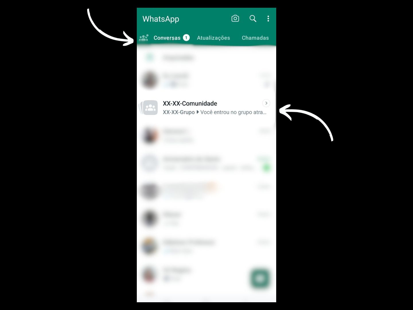 Imagem mostra uma seta apontando para onde você deve clicar para sair de uma comunidade do WhatsApp