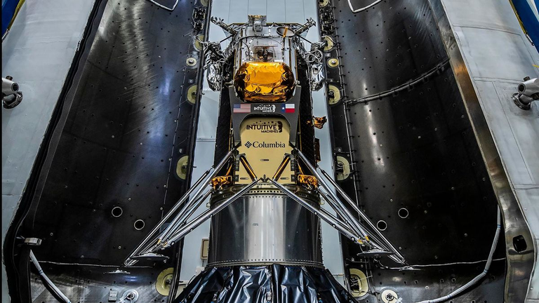 Imagem mostra foguete da SpaceX que será lançado para a Lua em suporte de missão da NASA