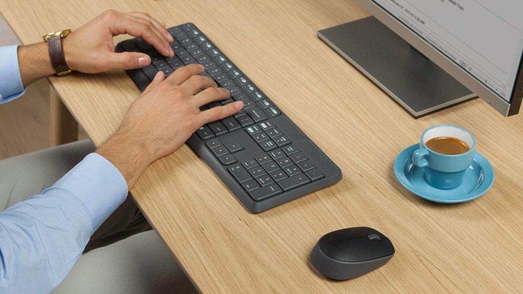 Combo Teclado e Mouse Logitech MK235 (imagem: Divulgação/Logitech)